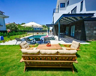 Fethiye Ölüdeniz'de Merkezi Konumda, Özel Havuzlu, 8 Kişilik Villa - 4