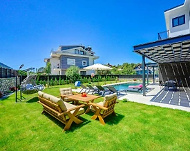 Fethiye Ölüdeniz'de Merkezi Konumda, Özel Havuzlu, 8 Kişilik Villa - 3
