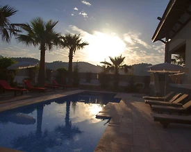 Fethiye Ölüdeniz'de Geniş Alanlara Sahip, Özel Havuzlu, Modern Villa - 2