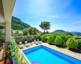 Fethiye Ölüdeniz'de Sakin Konumda, Özel Havuzlu, Konforlu Villa - 5