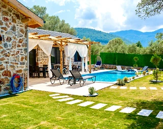 Fethiye İncirköy'de Yemyeşil Doğada, Özel Havuzlu, Lüks Taş Ev - 4