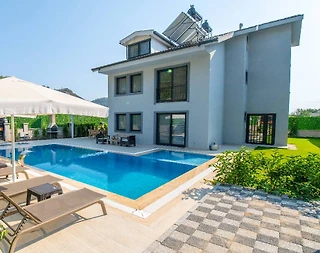 Fethiye İnlice'de Kalabalık Ailelere Uygun, Özel Havuzlu, 6+1 Villa - 1