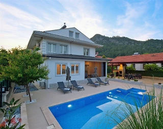 Fethiye İnlice'de Doğa İle İç İçe, Özel Havuzlu, Kiralık Villa - 1