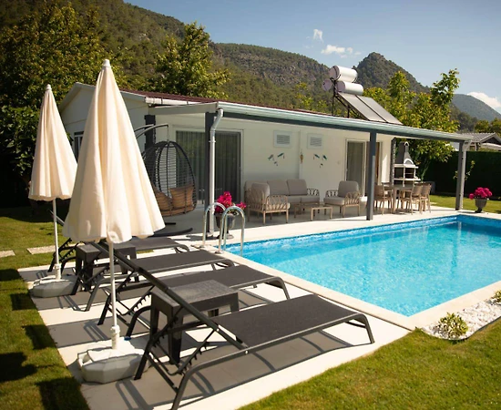 Fethiye İnlice'de Huzurlu Doğada, Özel Havuzlu, Bahçeli Kiralık Villa - 1