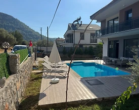 Fethiye Yeşilüzümlü'de Geniş Ailelere Uygun, Özel Havuzlu, 5+1 Villa - 2