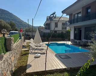 Fethiye Yeşilüzümlü'de Geniş Ailelere Uygun, Özel Havuzlu, 5+1 Villa - 2