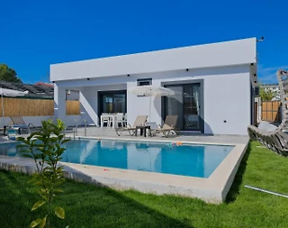 Fethiye Karaçulha'da Enfes Doğa İçerisinde, Özel Havuzlu, Modern Villa - 2