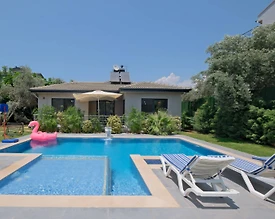 Fethiye Karaçulha'da Yemyeşil Bahçeli, Özel Havuzlu, Jakuzili Villa - 2