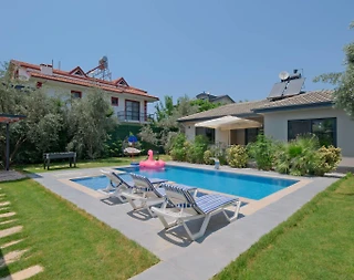 Fethiye Karaçulha'da Yemyeşil Bahçeli, Özel Havuzlu, Jakuzili Villa - 4