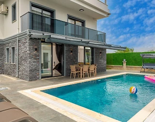 Fethiye Karaçulha'da Çocuk Oyun Alanlı, Özel Havuzlu, Jakuzili Villa - 1