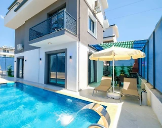 Fethiye Karaçulha'da Geniş Ailelere Uygun, Özel Havuzlu, Modern Villa - 1