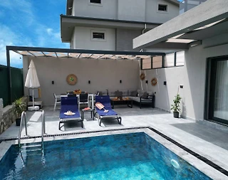 Fethiye Karaçulha'da Geniş Bahçe İçerisinde, Özel Havuzlu, 4+1 Villa - 4