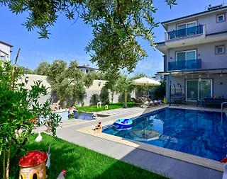Fethiye Karaçulha'da Geniş Ailelere Uygun, Özel Havuzlu, Lüks Villa - 1