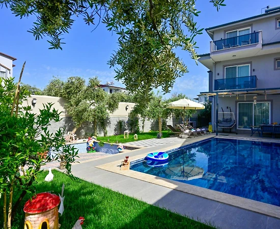 Fethiye Karaçulha'da Geniş Ailelere Uygun, Özel Havuzlu, Lüks Villa - 1