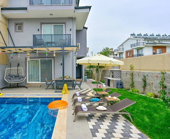 Fethiye Karaçulha'da Kalabalık Ailelere Uygun, Özel Havuzlu, Şık Villa - 1