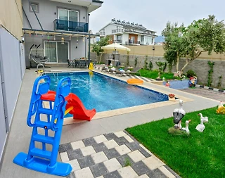 Fethiye Karaçulha'da Kalabalık Ailelere Uygun, Özel Havuzlu, Şık Villa - 4