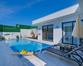 Fethiye Karaçulha'da Merkezi Konumda, Özel Havuzlu, 4 Kişilik Villa - 2