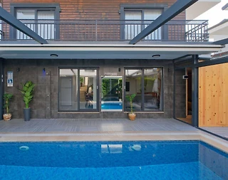 Fethiye Karaçulha'da Modern Tasarıma Sahip, Özel Havuzlu, Saunalı, Hamamlı Villa - 1