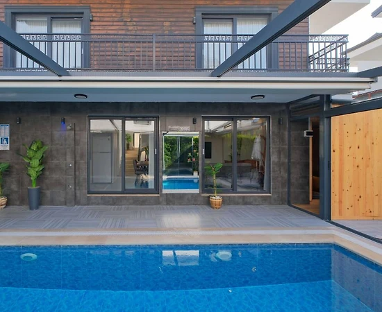 Fethiye Karaçulha'da Modern Tasarıma Sahip, Özel Havuzlu, Saunalı, Hamamlı Villa - 1
