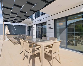 Fethiye Karaçulha'da Modern Tasarımlı, Özel Havuzlu, Bahçeli Villa - 3