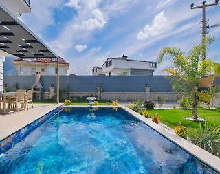 Fethiye Karaçulha'da Modern Tasarımlı, Özel Havuzlu, Bahçeli Villa - 5