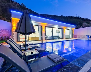 Fethiye Karaçulha'da Orman Manzaralı, Özel Havuzlu, Oyun Alanlı Villa - 3