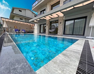Fethiye Karaçulha'da Geniş Bahçe İçerisinde, Özel Havuzlu, Şık Villa - 2