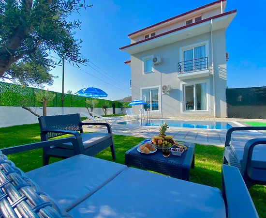 Fethiye Karagedik'de Merkezi Konumda, Özel Havuzlu, 2+1 Villa - 1