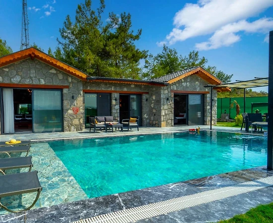 Fethiye Karagedik'te Huzurlu Doğada, Özel Havuzlu, Konforlu Villa - 1