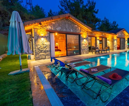 Fethiye Karagedik'te Huzurlu Doğada, Özel Havuzlu, Konforlu Villa - 1