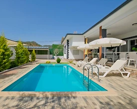 Fethiye Karagedik'te Huzurlu Konumda, Özel Havuzlu, Kiralık Villa - 2