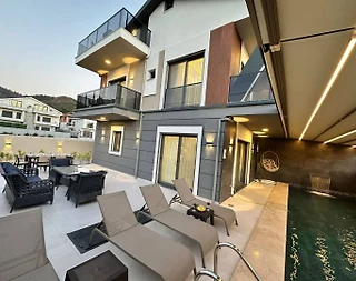 Fethiye Karagedik'te Lüks Tasarımlı, Özel Havuzlu, Hamamlı, Saunalı Villa - 3