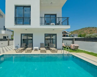 Fethiye Karagedik'te Modern Tasarımlı, Özel Havuzlu, Jakuzili Villa - 1
