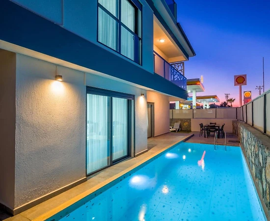Fethiye Karagedik'te Modern Tasarımlı, Özel Havuzlu, Kiralık Villa - 1