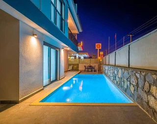 Fethiye Karagedik'te Modern Tasarımlı, Özel Havuzlu, Şık Villa - 2