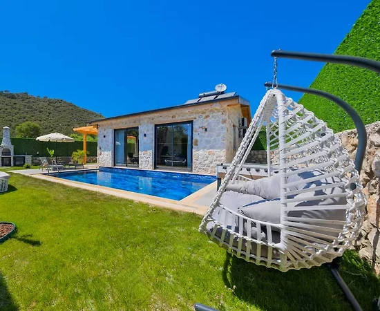 Fethiye Karakeçeliler'de Doğa İçerisinde, Özel Havuzlu, Balayı Villası - 1