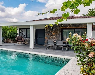 Fethiye Karakeçililer'de Doğa İle İç İçe, Özel Havuzlu, Kiralık Villa - 3