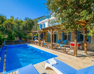 Fethiye Kayaköy'de Doğa Manzaralı, Özel Havuzlu, Kiralık Villa - 1