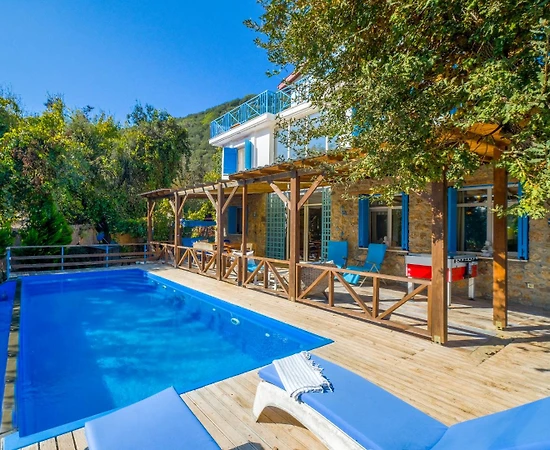 Fethiye Kayaköy'de Doğa Manzaralı, Özel Havuzlu, Kiralık Villa - 1