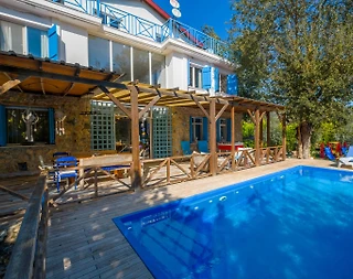 Fethiye Kayaköy'de Doğa Manzaralı, Özel Havuzlu, Kiralık Villa - 2