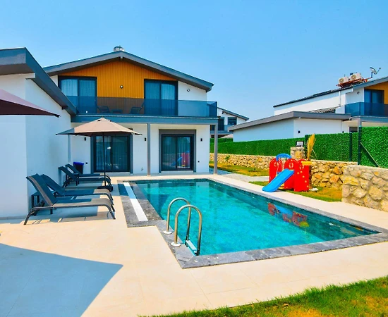 Fethiye Kargı'da Merkezi Konumda, Özel Havuzlu, Lüks Villa - 1