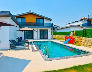 Fethiye Kargı'da Merkezi Konumda, Özel Havuzlu, Lüks Villa - 1