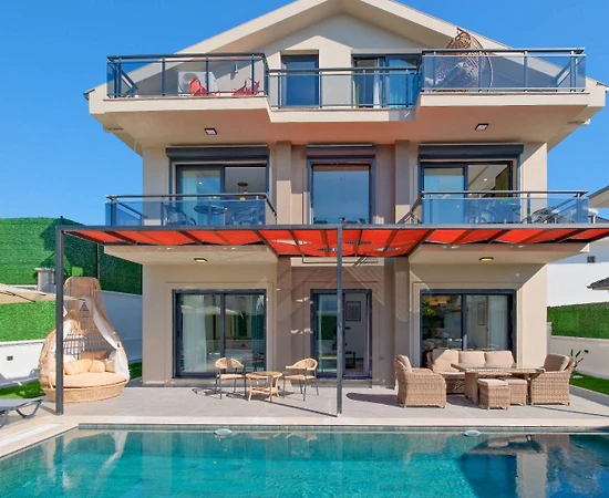 Fethiye Kargı'da Modern Tasarımlı, Özel Havuzlu, Lüks Villa - 1