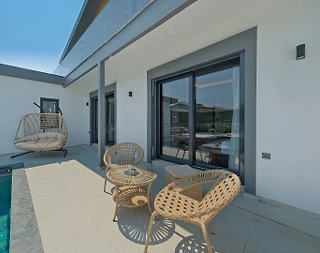 Fethiye Kargı'da Sakin Konumda, Isıtmalı Havuzlu, Modern Villa - 4