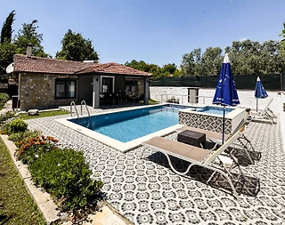 Fethiye Kayaköy'de Enfes Doğada, Özel Havuzlu, Jakuzili Kiralık Villa - 1