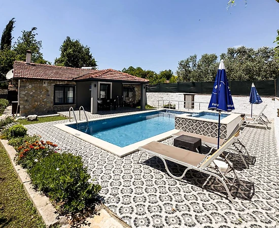 Fethiye Kayaköy'de Enfes Doğada, Özel Havuzlu, Jakuzili Kiralık Villa - 1
