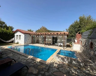 Fethiye Kayaköy'de Doğa İçerisinde, Özel Havuzlu, Modern Villa - 1