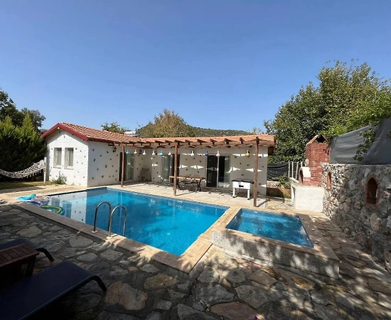 Fethiye Kayaköy'de Doğa İçerisinde, Özel Havuzlu, Modern Villa - 1
