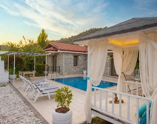 Fethiye Kayaköy'de Doğa İle İçiçe, Özel Havuzlu, Jakuzili Villa - 2