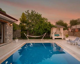 Fethiye Kayaköy'de Doğa İle İçiçe, Özel Havuzlu, Jakuzili Villa - 3